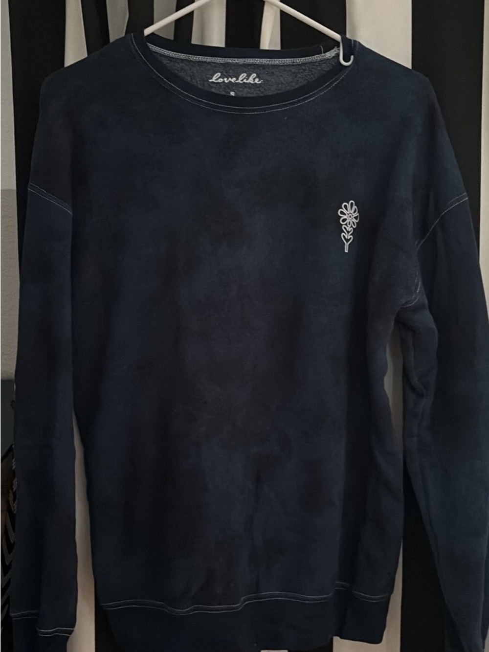 Lovelike Navy Blue Crewneck Sweatshirt with Embroidered Flower